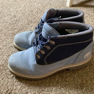 Timberland Low Cut Waterproof Men’s Boots- 2 Different Shades Blue - Size 9